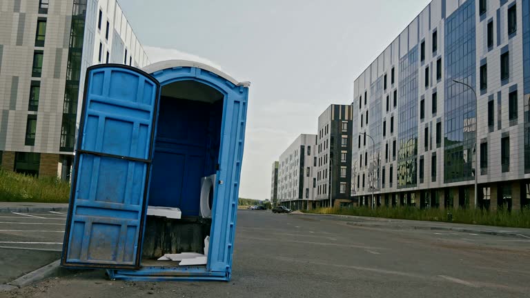 Best VIP or Luxury Restroom Trailers  in Ashburn, GA
